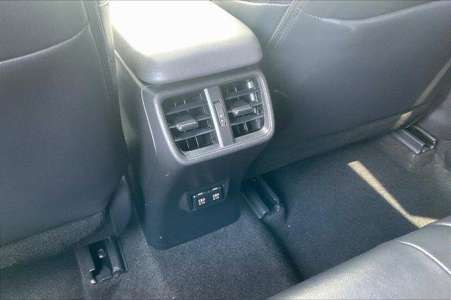 Photo of 2019 Eminent White Pearl Lexus UX 200
