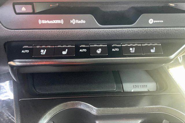 Photo of 2019 Eminent White Pearl Lexus UX 200