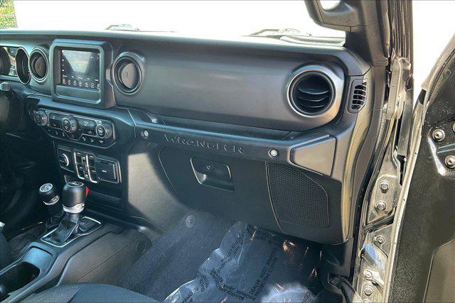 Photo of 2021 Black Clearcoat Jeep Wrangler Unlimited
