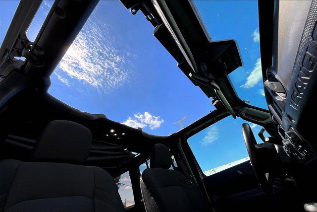 Photo of 2021 Black Clearcoat Jeep Wrangler Unlimited