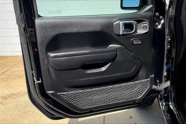 Photo of 2021 Black Clearcoat Jeep Wrangler Unlimited