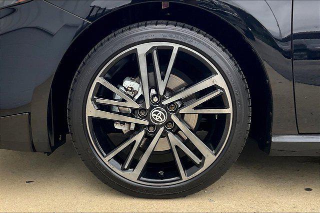 Photo of 2025 Midnight Black Metallic Toyota Camry