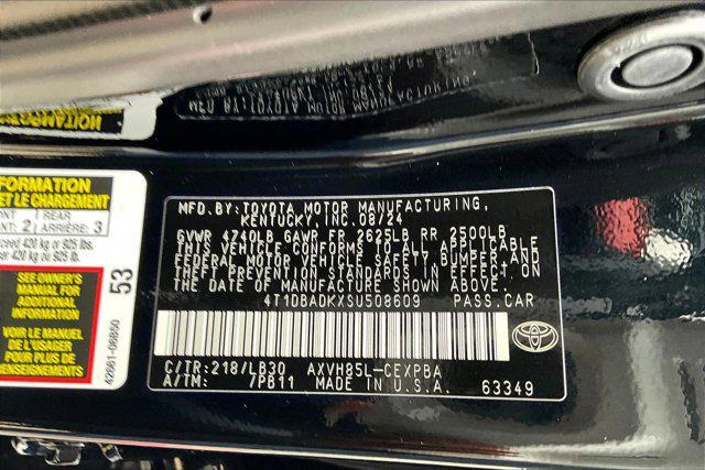 Photo of 2025 Midnight Black Metallic Toyota Camry