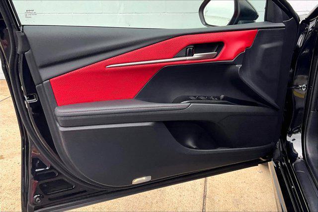 Photo of 2025 Midnight Black Metallic Toyota Camry