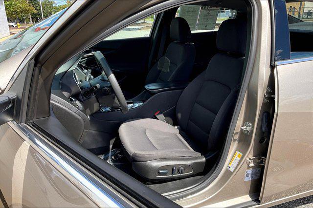 Photo of 2022 Mineral Gray Metallic Chevrolet Malibu