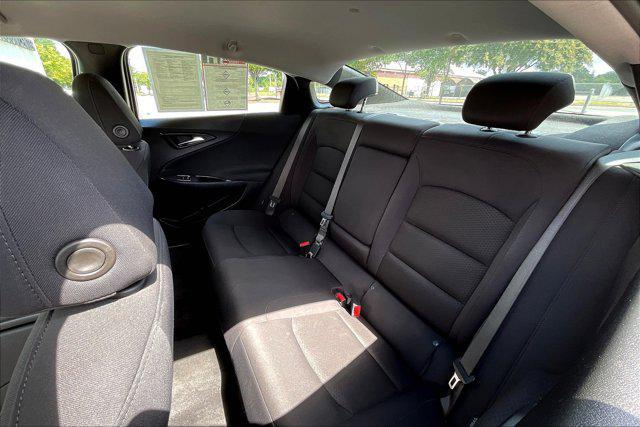 Photo of 2022 Mineral Gray Metallic Chevrolet Malibu