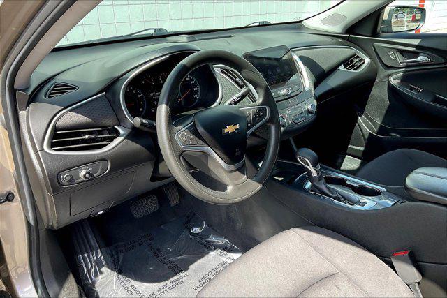 Photo of 2022 Mineral Gray Metallic Chevrolet Malibu