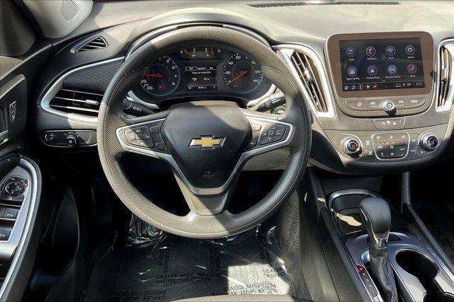 Photo of 2022 Mineral Gray Metallic Chevrolet Malibu