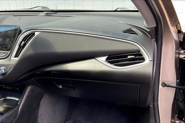 Photo of 2022 Mineral Gray Metallic Chevrolet Malibu