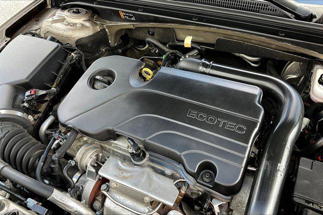 Photo of 2022 Mineral Gray Metallic Chevrolet Malibu