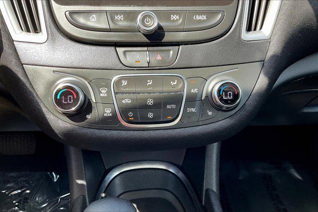 Photo of 2022 Mineral Gray Metallic Chevrolet Malibu