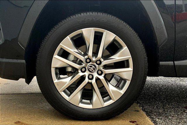 Photo of 2024 Midnight Black Metallic Toyota RAV4