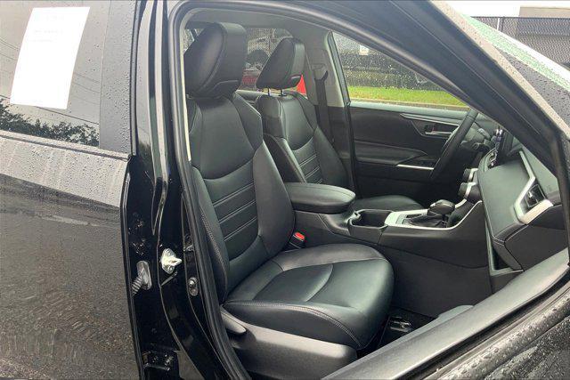 Photo of 2024 Midnight Black Metallic Toyota RAV4