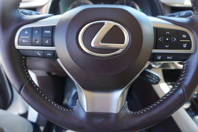 Photo of 2017 Eminent White Pearl Lexus RX 350