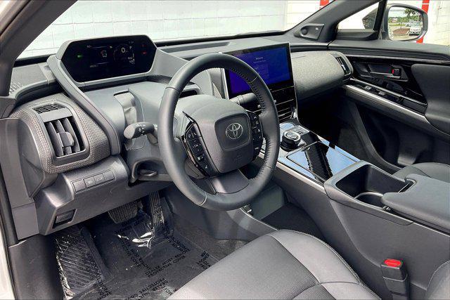 Photo of 2024 Wind Chill Pearl w/Black Roof Toyota bZ4X