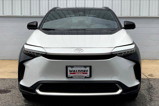 Photo of 2024 Wind Chill Pearl w/Black Roof Toyota bZ4X
