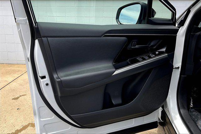 Photo of 2024 Wind Chill Pearl w/Black Roof Toyota bZ4X