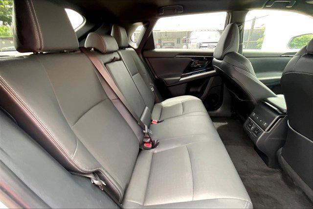 Photo of 2024 Wind Chill Pearl w/Black Roof Toyota bZ4X