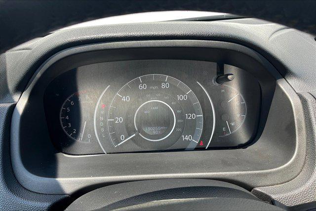 Photo of 2016 White Diamond Pearl Honda CR-V