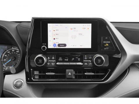 Photo of 2023 Magnetic Gray Metallic Toyota Highlander Hybrid