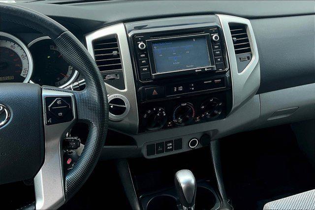 Photo of 2014 Magnetic Gray Metallic Toyota Tacoma