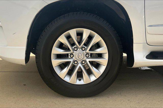 Photo of 2019 Starfire Pearl Lexus GX 460
