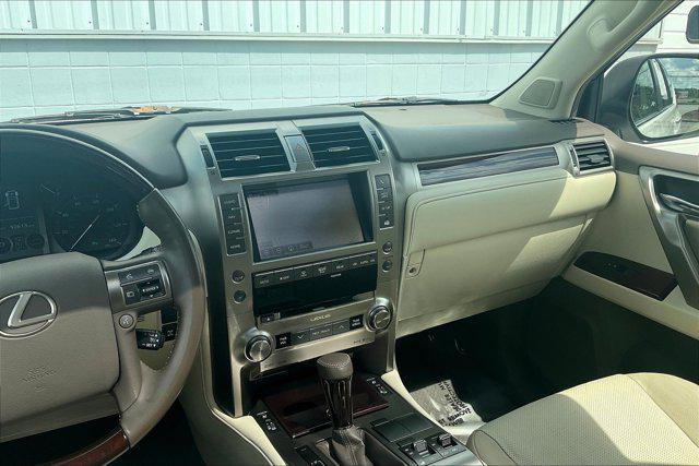 Photo of 2019 Starfire Pearl Lexus GX 460