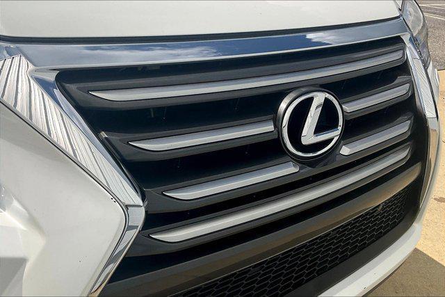 Photo of 2019 Starfire Pearl Lexus GX 460