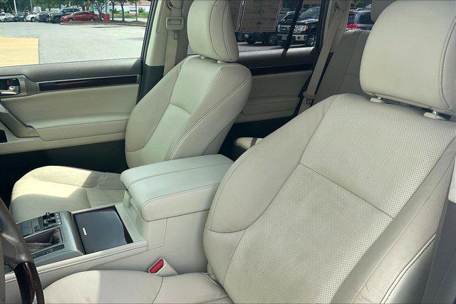 Photo of 2019 Starfire Pearl Lexus GX 460