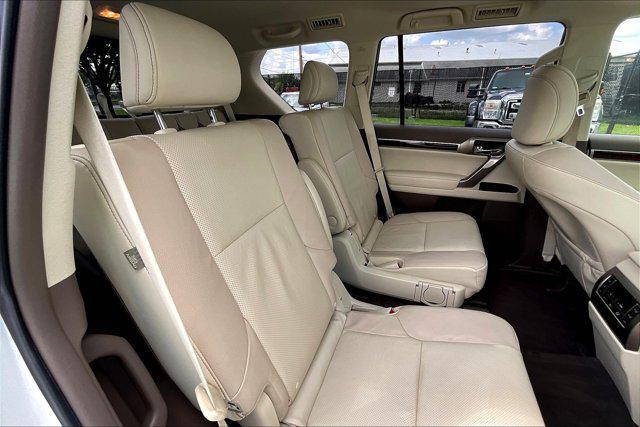 Photo of 2019 Starfire Pearl Lexus GX 460