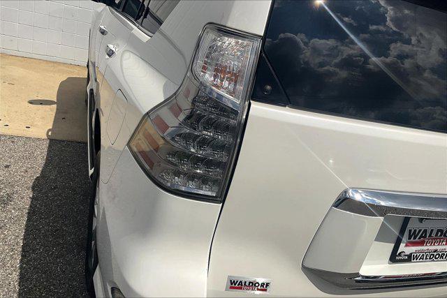 Photo of 2019 Starfire Pearl Lexus GX 460