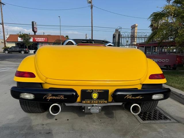 Photo of 1999 Yellow Plymouth Prowler
