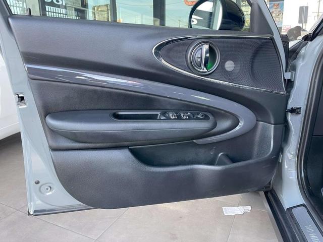 Photo of 2017 Moonwalk Gray Metallic MINI Clubman