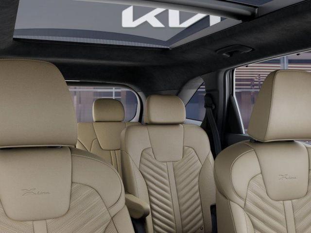 Photo of 2025 Ebony Black Kia Sorento