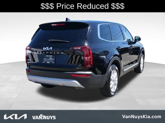 Photo of 2022 Ebony Black Kia Telluride