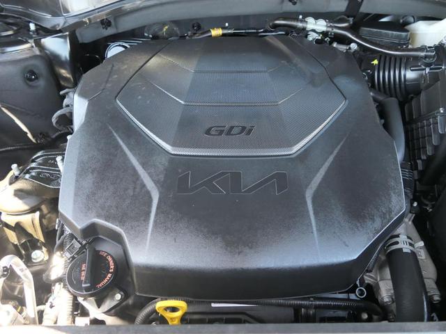 Photo of 2022 Ebony Black Kia Telluride