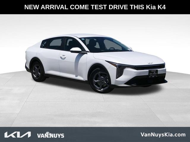 2025 Kia K4