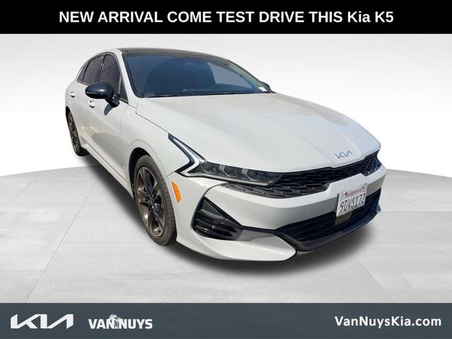 Photo of 2023 Wolf Gray Kia K5