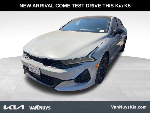Photo of 2023 Wolf Gray Kia K5