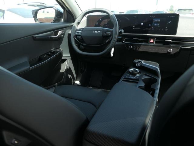 Photo of 2025 Metal Kia EV6