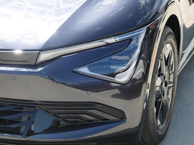 Photo of 2025 Metal Kia EV6