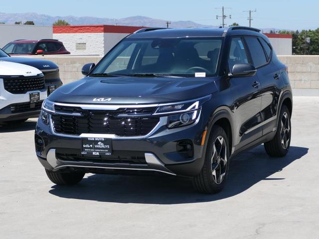 Photo of 2025 Gravity Gray Kia Seltos