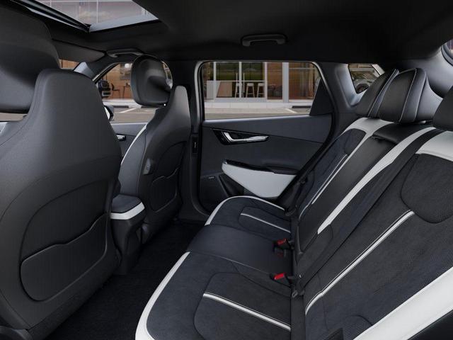 Photo of 2025 Ebony Kia EV6