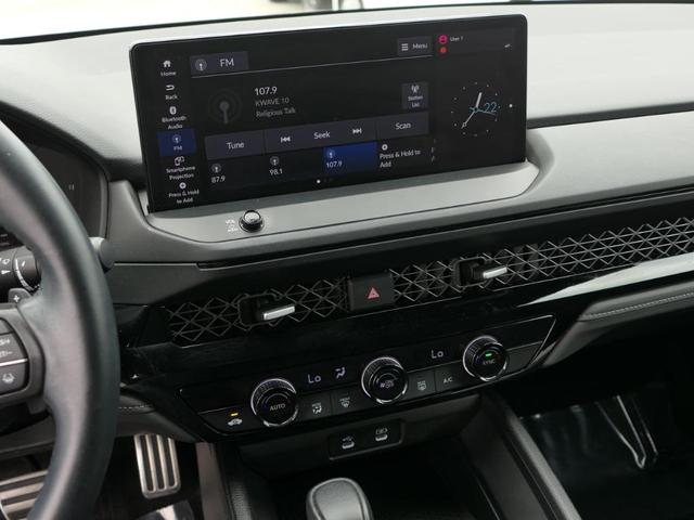 Photo of 2024 Solar Silver Metallic Honda Accord Hybrid