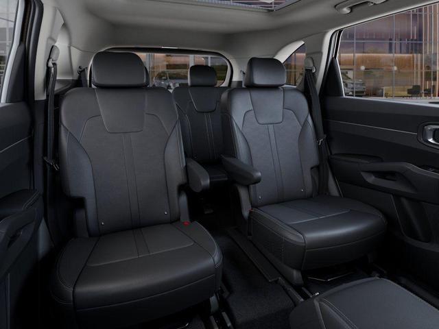 Photo of 2025 Sand Kia Sorento Hybrid