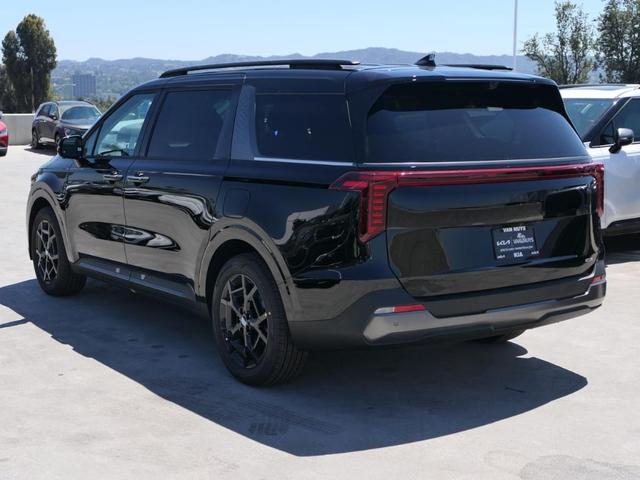 Photo of 2026 Aurora Black Pearl Kia Carnival Hybrid