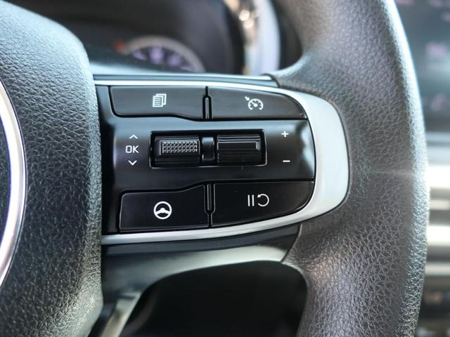 Photo of 2024 Ebony Black Kia K5