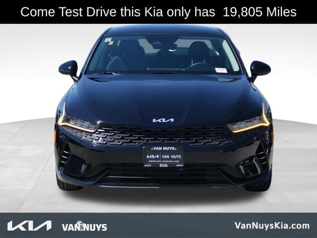 Photo of 2024 Ebony Black Kia K5