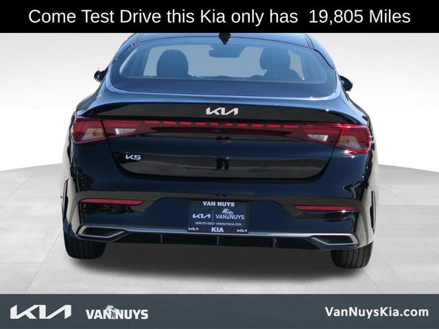Photo of 2024 Ebony Black Kia K5