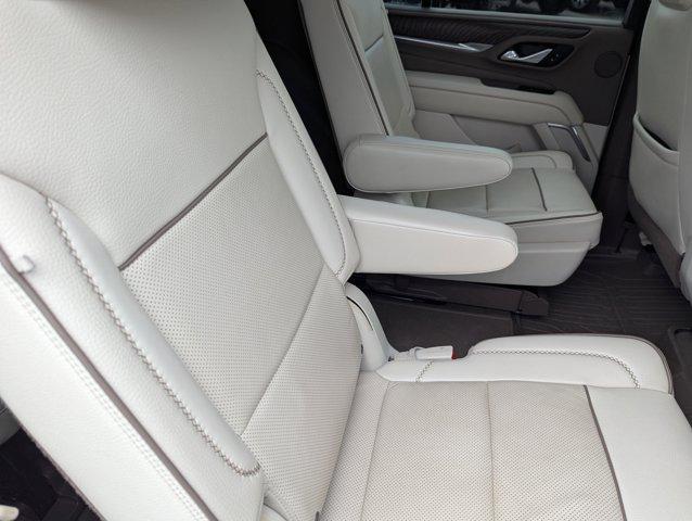 Photo of 2021 Summit White GMC Yukon